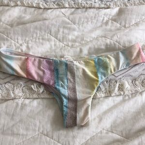 Billabong bikini bottoms